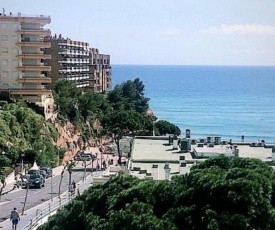 Apartamento luminoso y amplio en centro de Salou