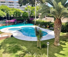 ApartBeach Buigas LLum Center