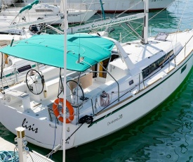 Oceanis 38