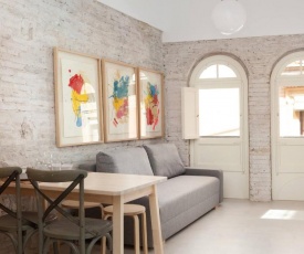 Renovated 1-bedroom Flat In Born