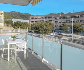 Beautiful apartment in Tossa de Mar with WiFi and 3 Bedrooms