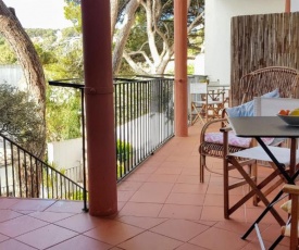 Tamariu 1- Cozy and quiet apt 50m from the beach! Free wifi terrace