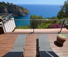 Tossa de Mar Villa Sleeps 6 Air Con