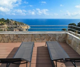 Tossa de Mar Villa Sleeps 6 WiFi